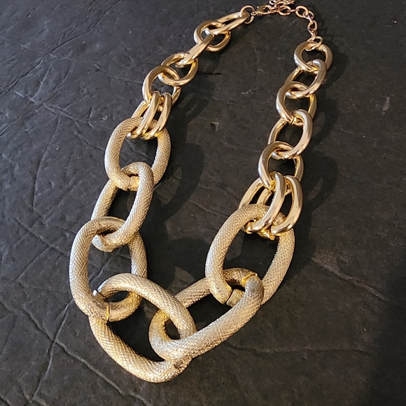 Chunky Chain Link Necklace Fashion Statement Costume Jewelry - Picture 1 of 3